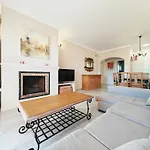Spacious Apt In Oasis Riviera